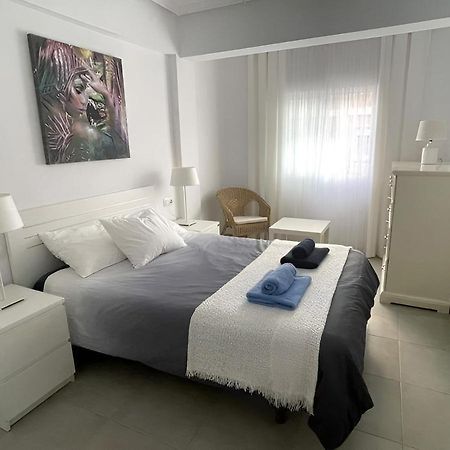 Del Mar 1 Deluxe Apartment Torrevieja Centrum Exterior foto